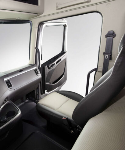 XCIENT TRACTOR 6X4 - Vista interior #2 - Hyundai camiones y buses Ecuador