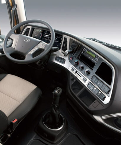 XCIENT TRACTOR 6X4 - Vista interior #1 - Hyundai camiones y buses Ecuador