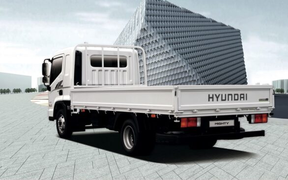 Camión Simple - Historia Hyundai camiones y Buses Ecuador