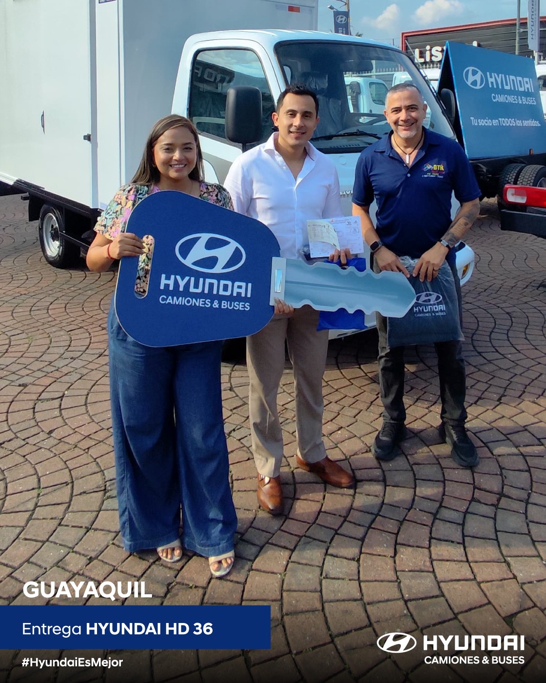 Hyundai Camiones y Buses - ENTREGA-HD36-GUAYAQUIL